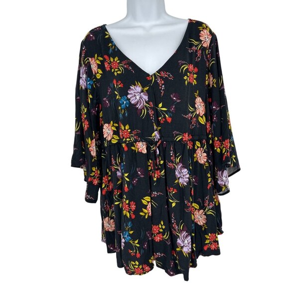 Torrid V-Neck Boho Top With Criss-Cross Back Detail Size 2X - Picture 1 of 10